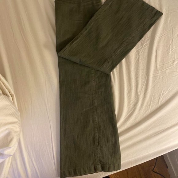 Flare legs low waisted cargo pants - Picture 2 of 2